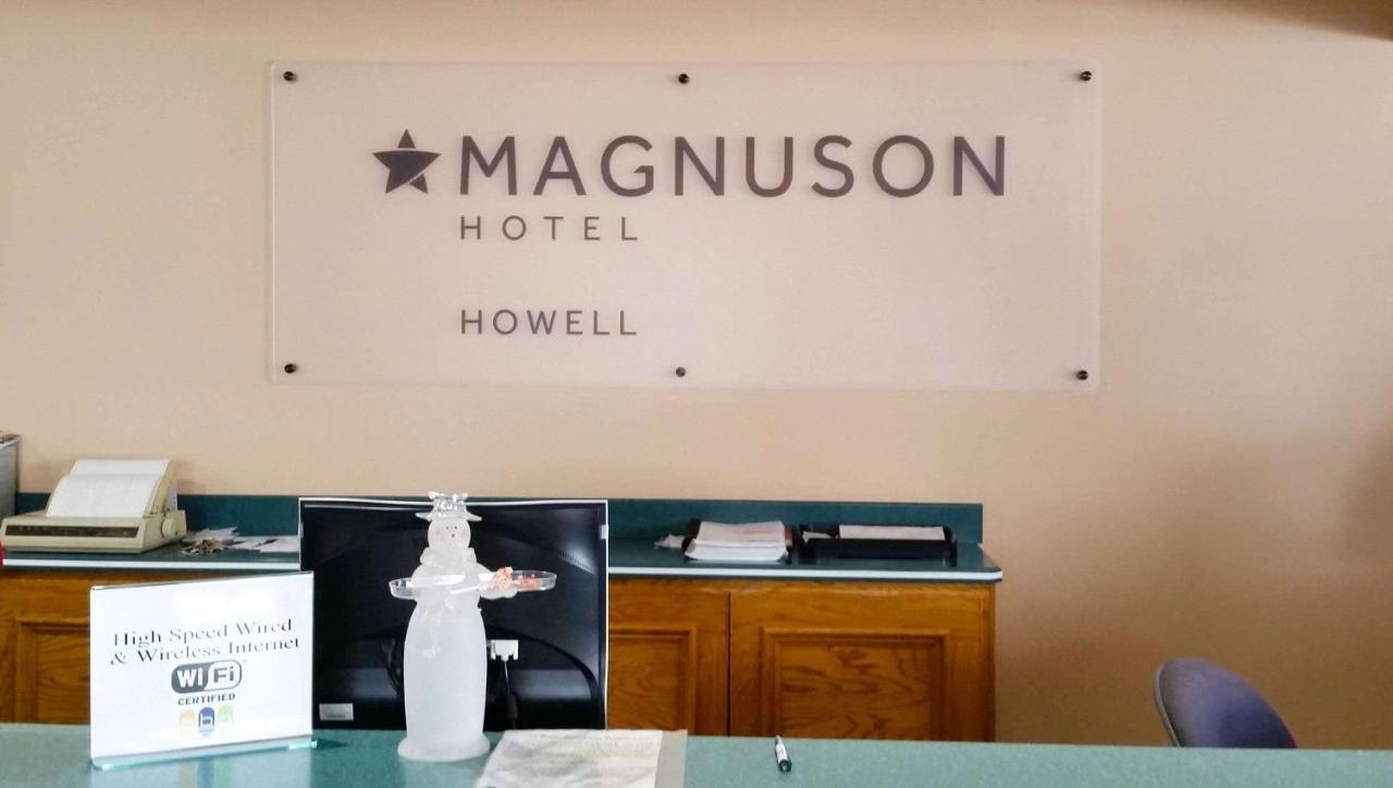 Magnuson Hotel Howell/Brighton Ngoại thất bức ảnh
